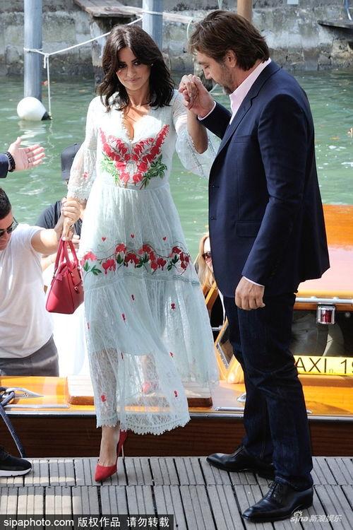 西班牙女星克鲁兹老公,揭秘她与帅气老公的爱情传奇